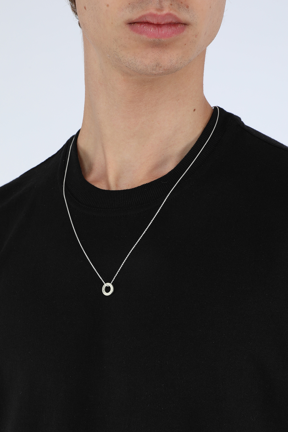 תמונת כל הלוק של שרשרת עיגול 1.1 גרם מכסף סטרלינג